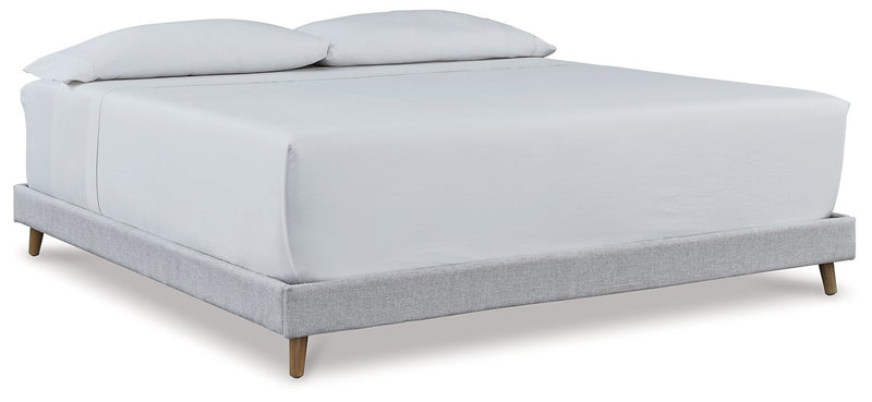 Tannally Upholstered Bed