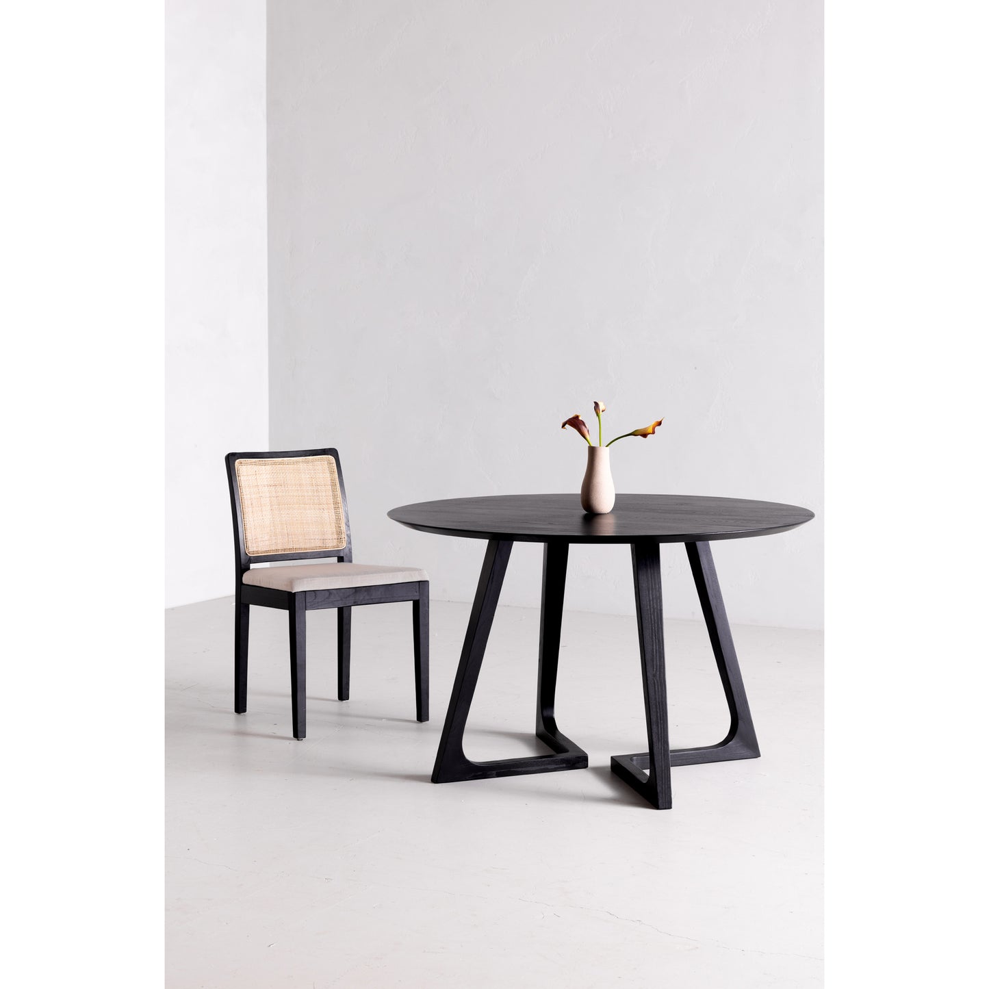 Godenza Round Dining Table Black by Moe's Home