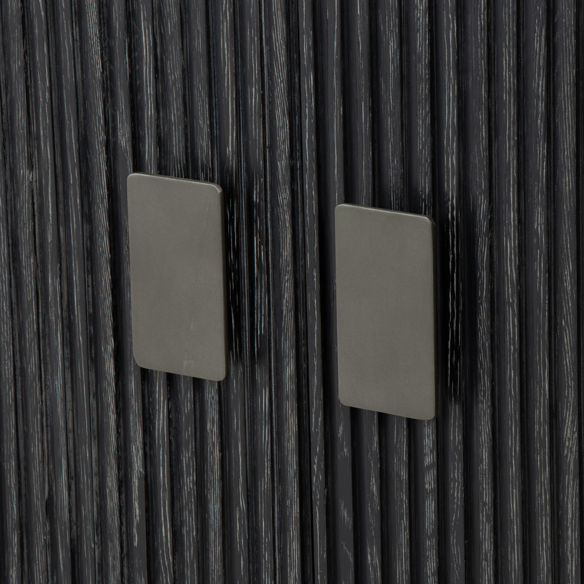 #color_washed-black