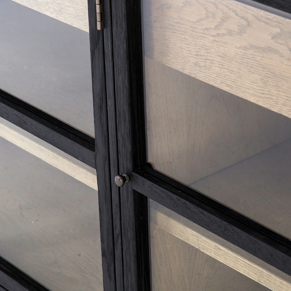 #color_drifted-oak-solid