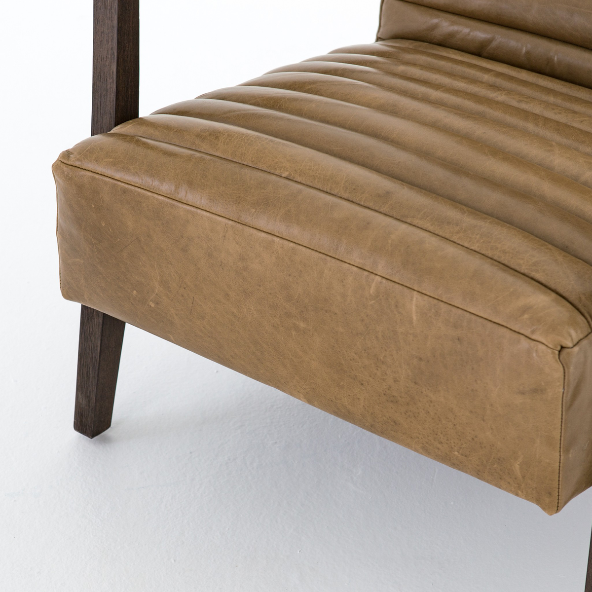 #color_dakota-warm-taupe