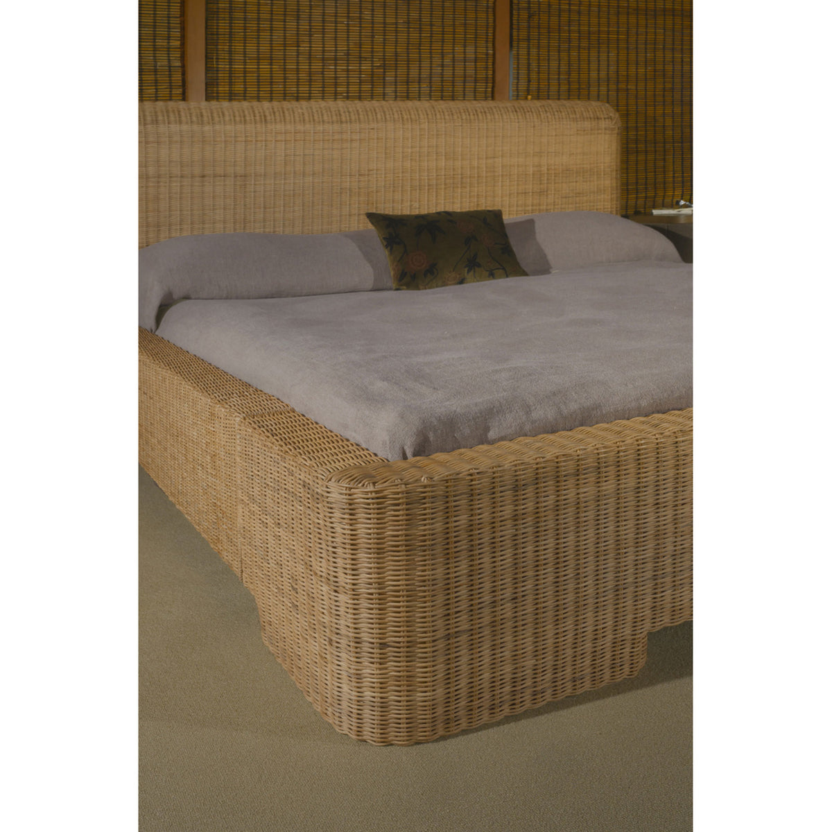 Claudia Bed King by Moe's Home