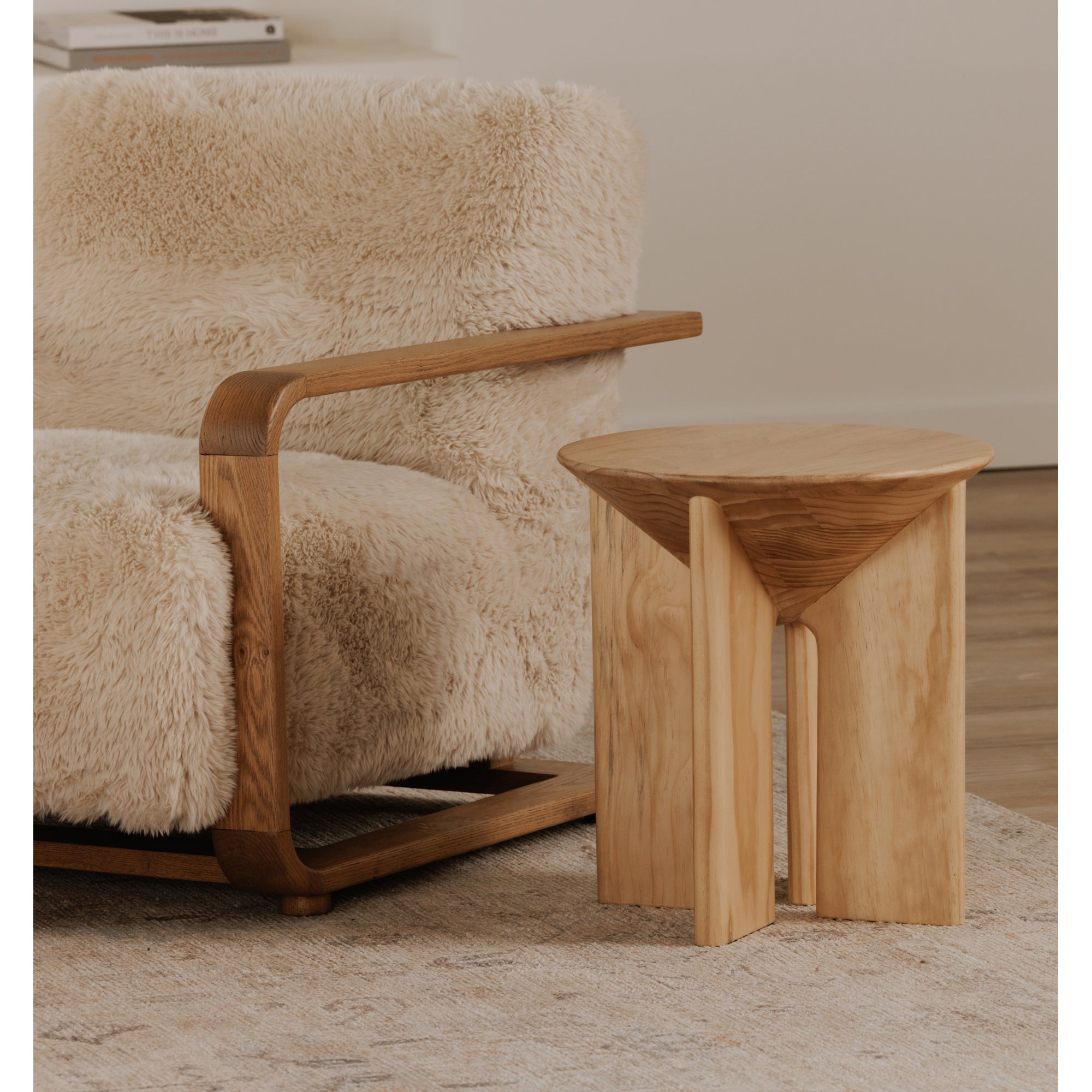 Nekko Accent Table Natural