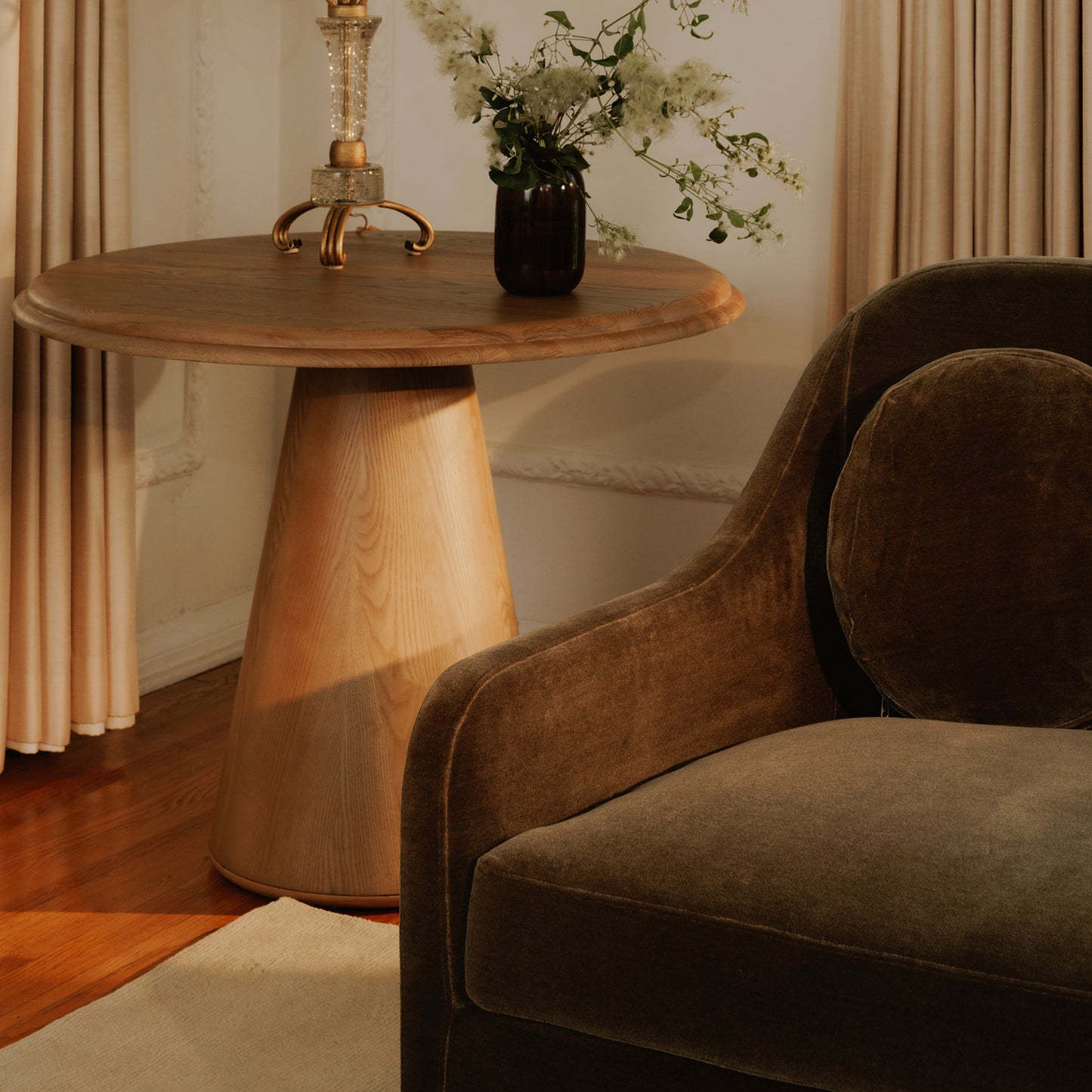 Tutto Cafe Table by Moe's Home
