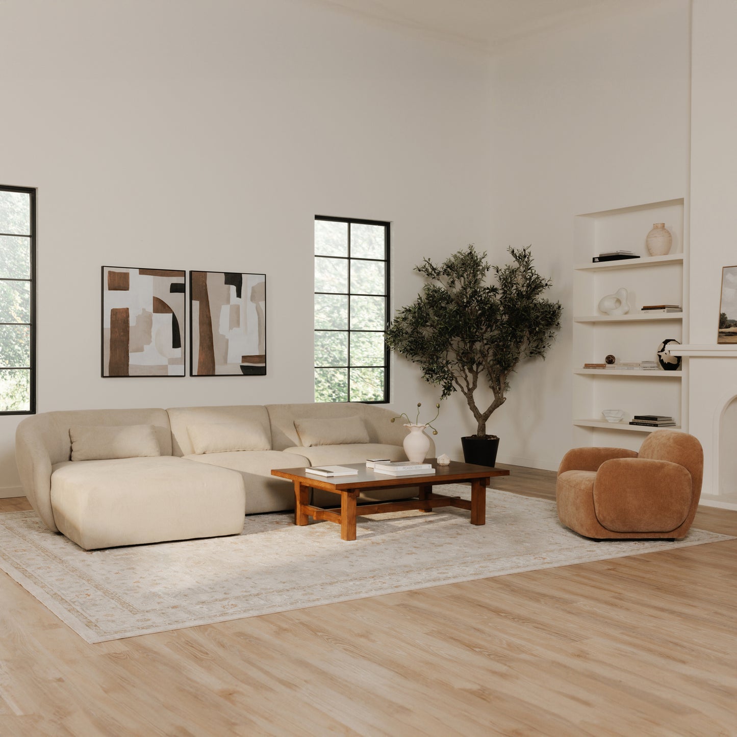 Amelia Right Arm Facing Chaise Warm White by Moe's Home