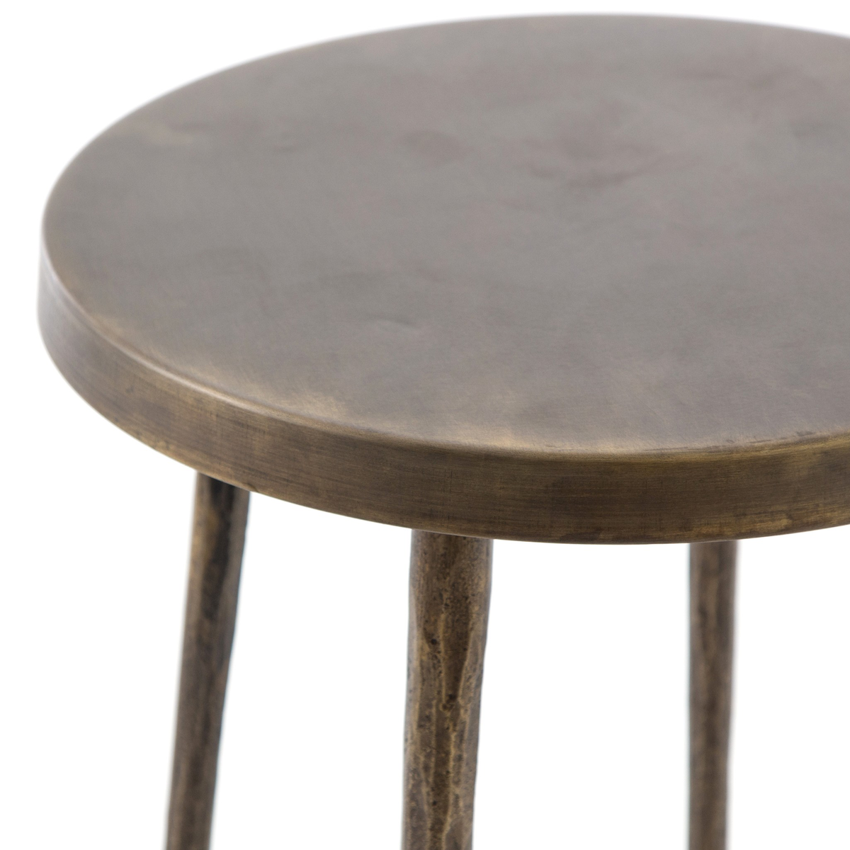 #color_tapered-hammered-aged-brass