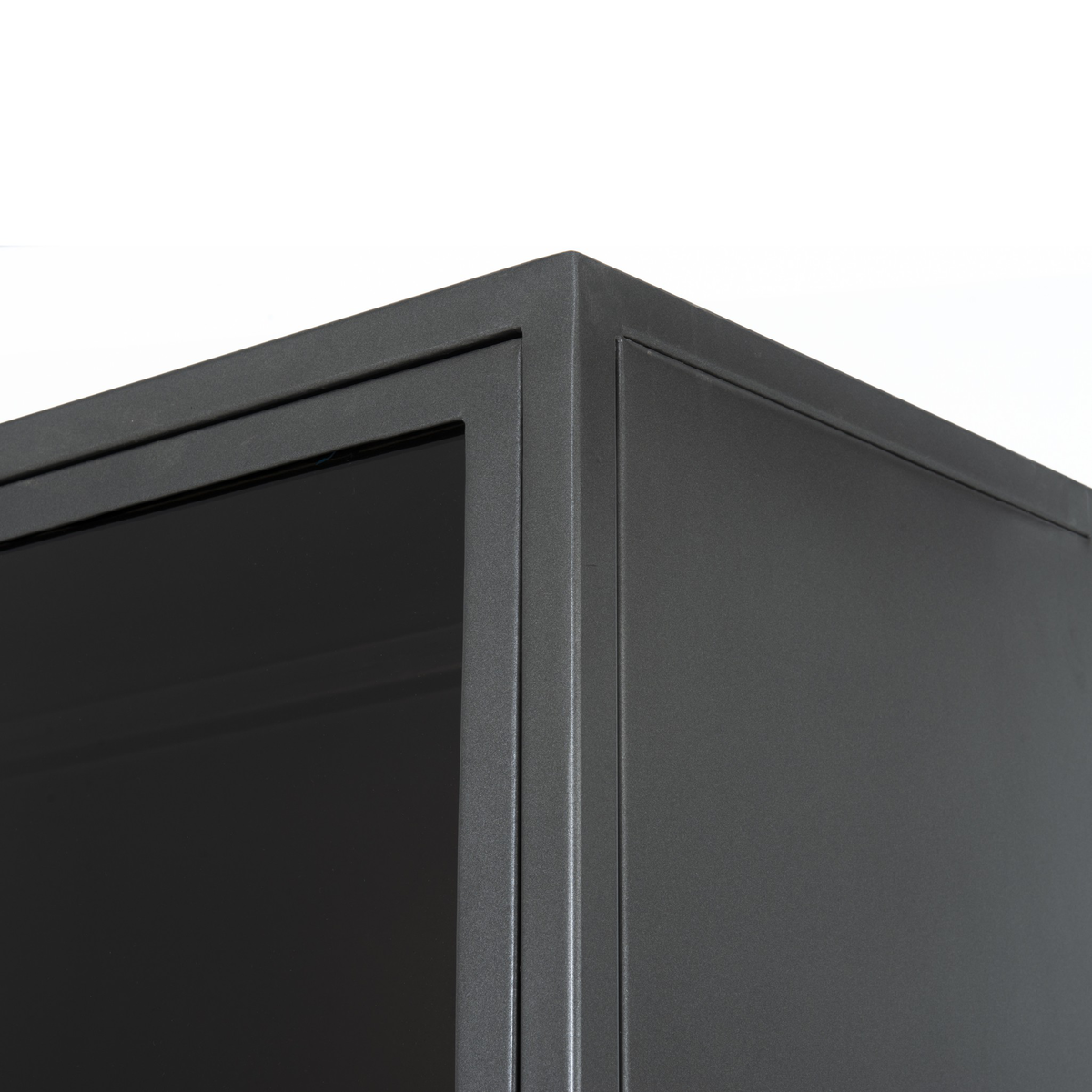 #color_gunmetal