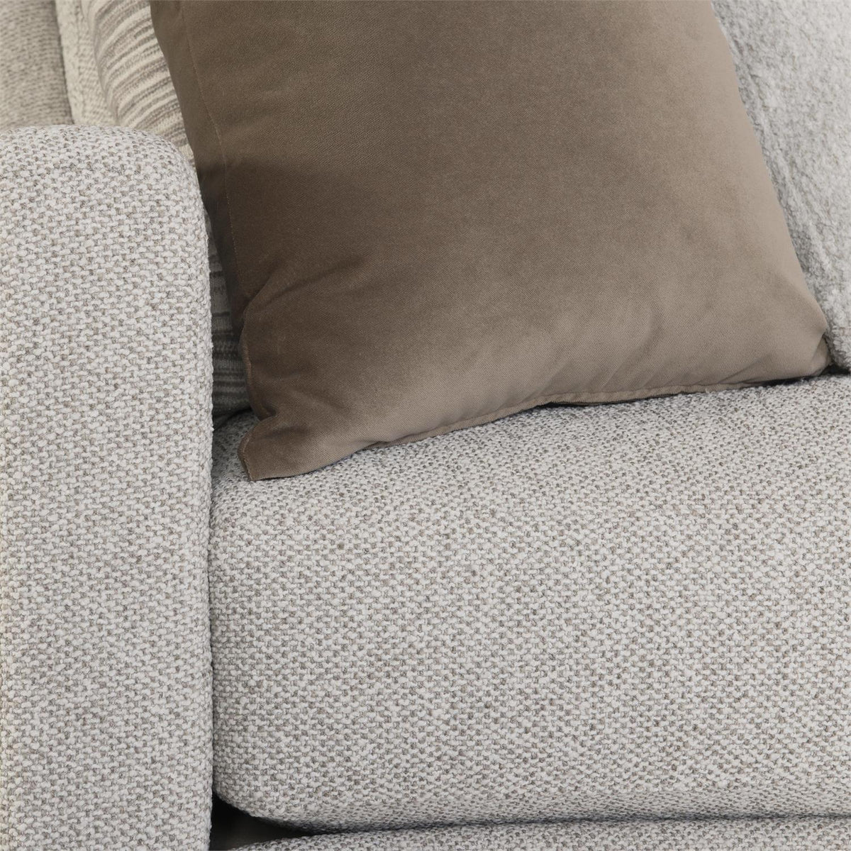 Ventura Fabric Sectional (K2077) by Bernhardt
