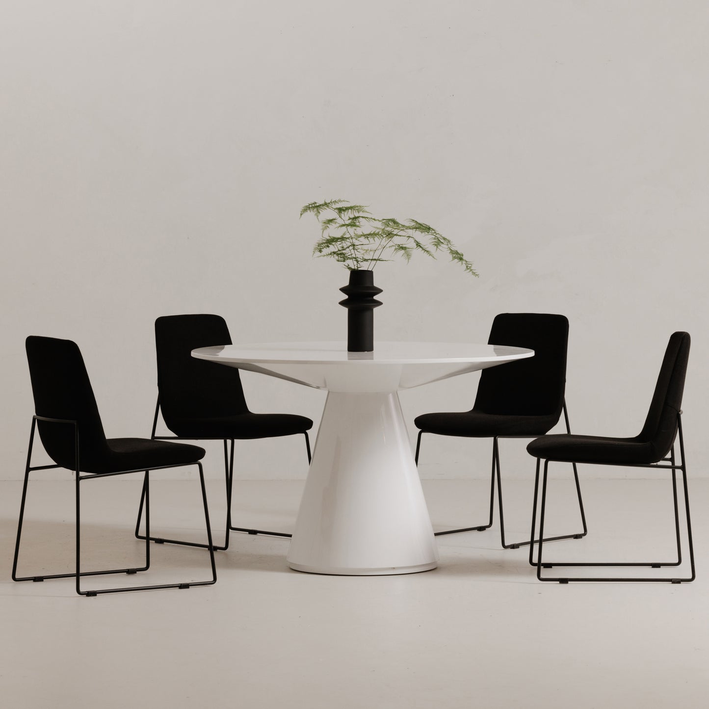 Otago 47In Round  Dining Table White by Moe's Home