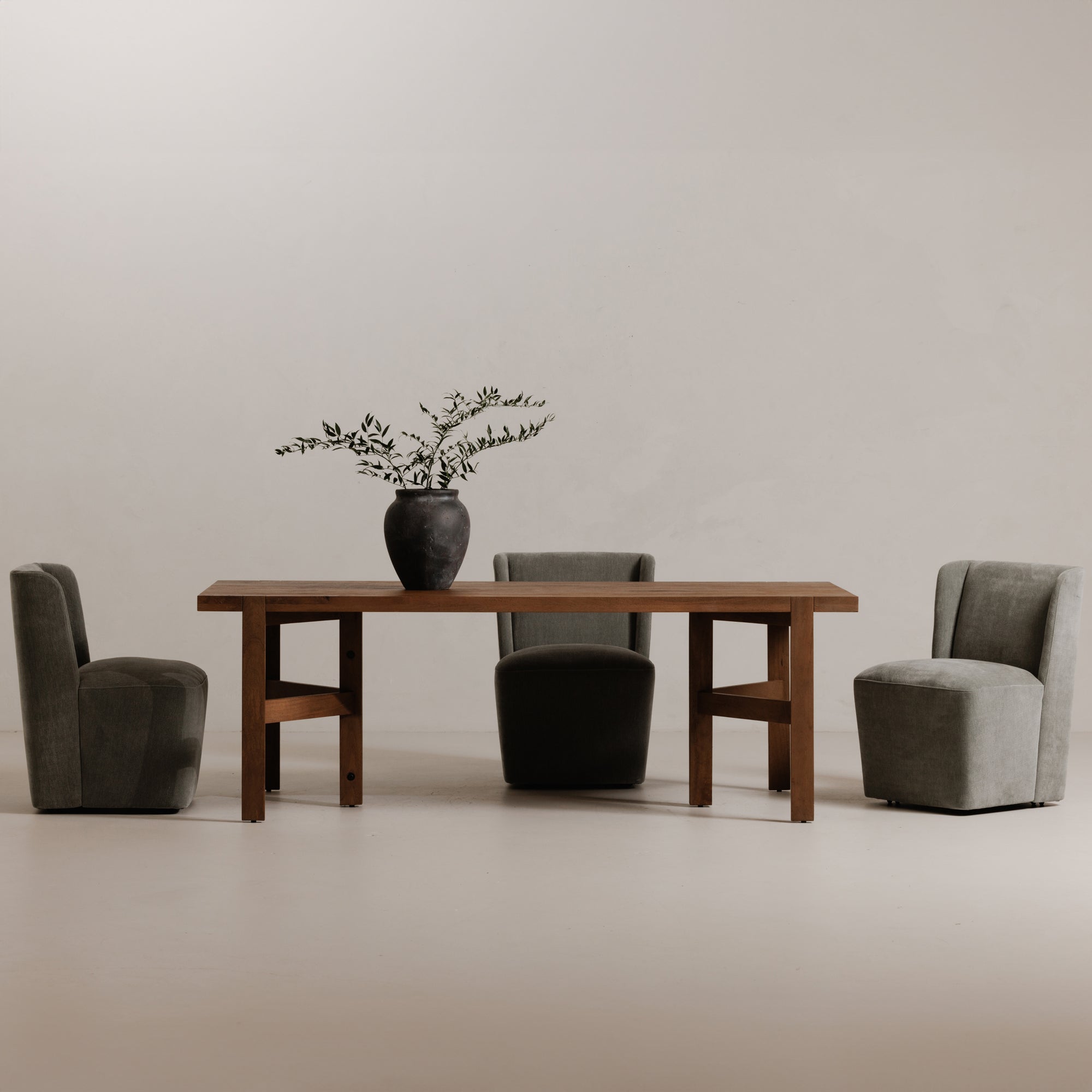 Cormac Rolling Dining Chair Slate by Moe's Home