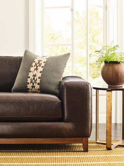 NYLORA sectional