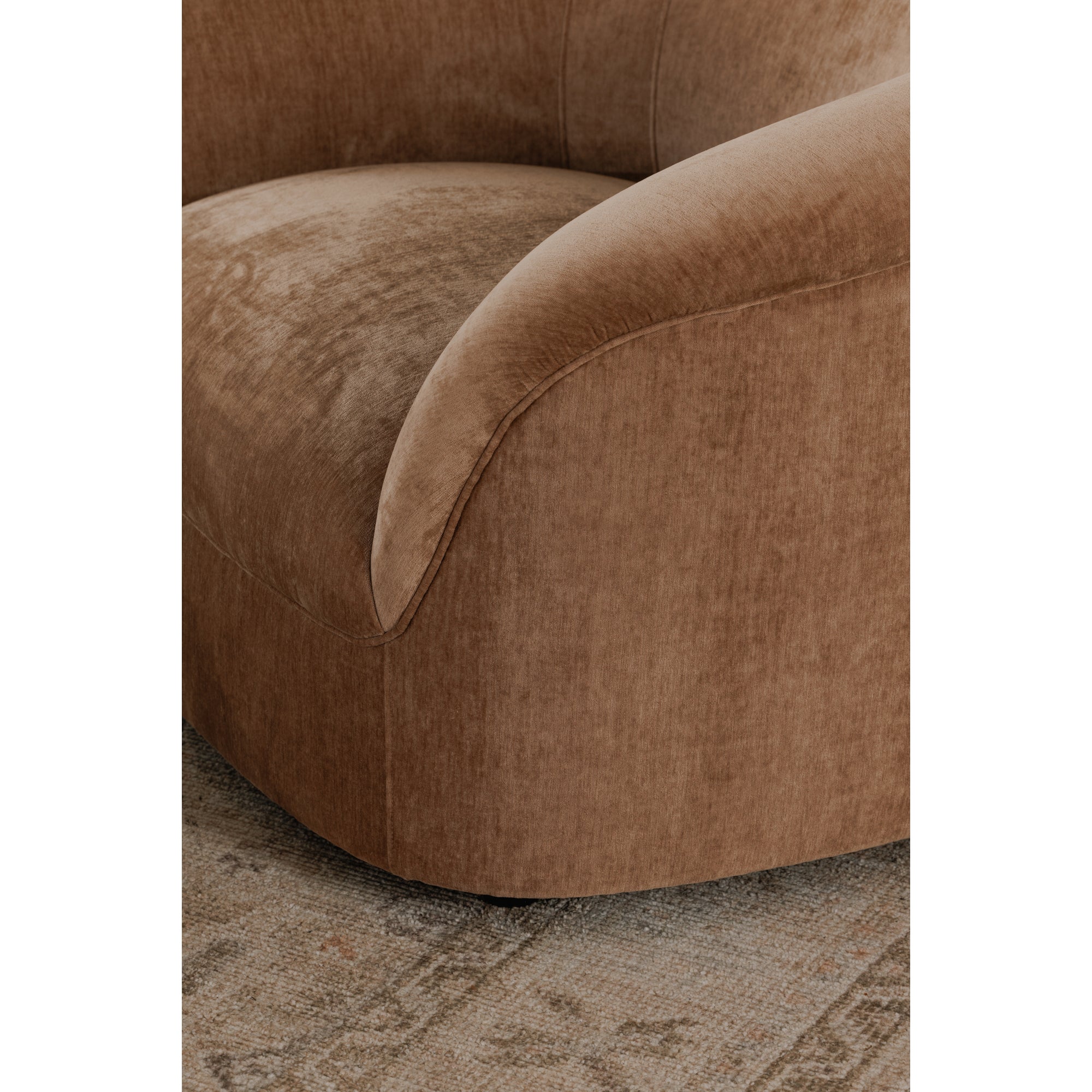 Thora Lounge Chair