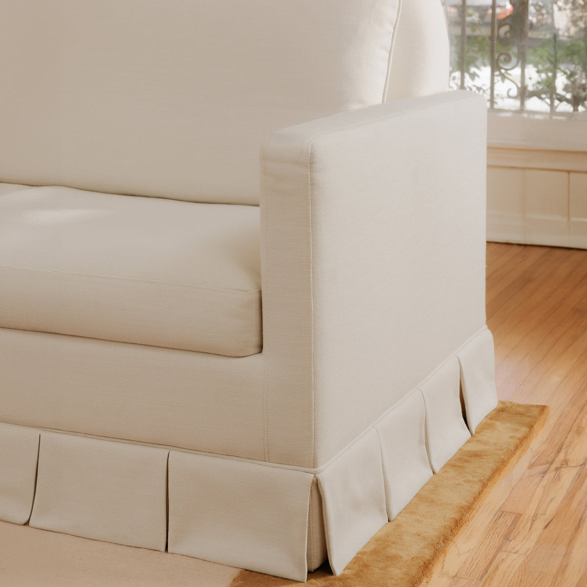 Pellicano Sofa by Moe's Home