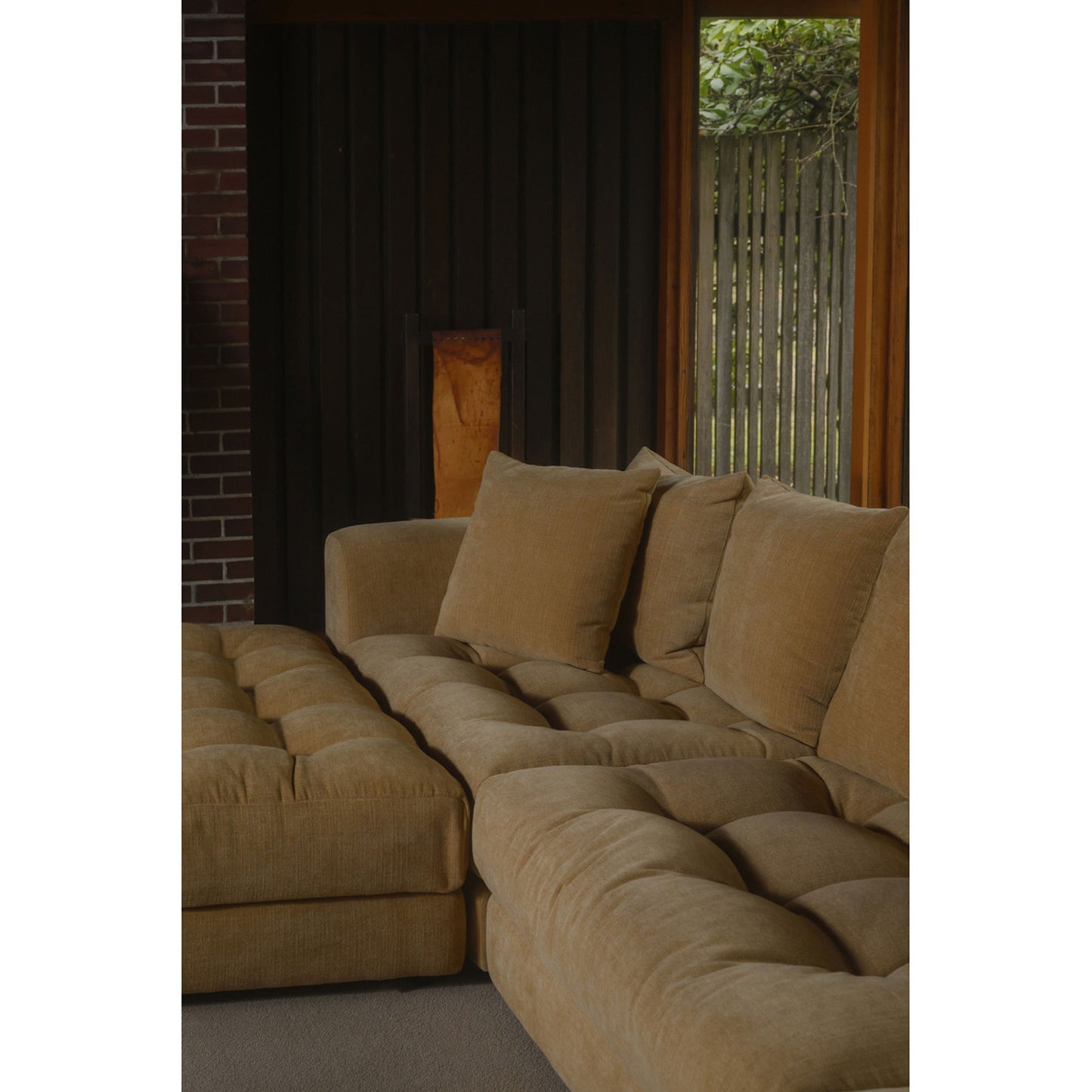 Davie Right Arm Facing Chair by Moe's Home