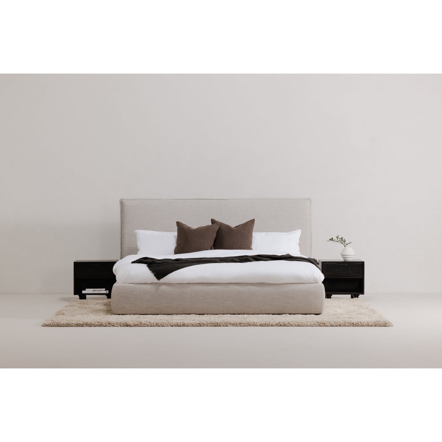 Luzon King Bed Light Grey by Moe's Home