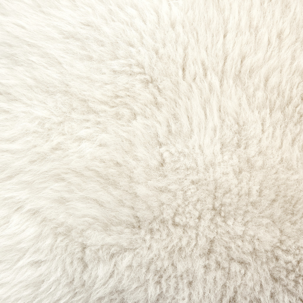 #color_white-lambskin