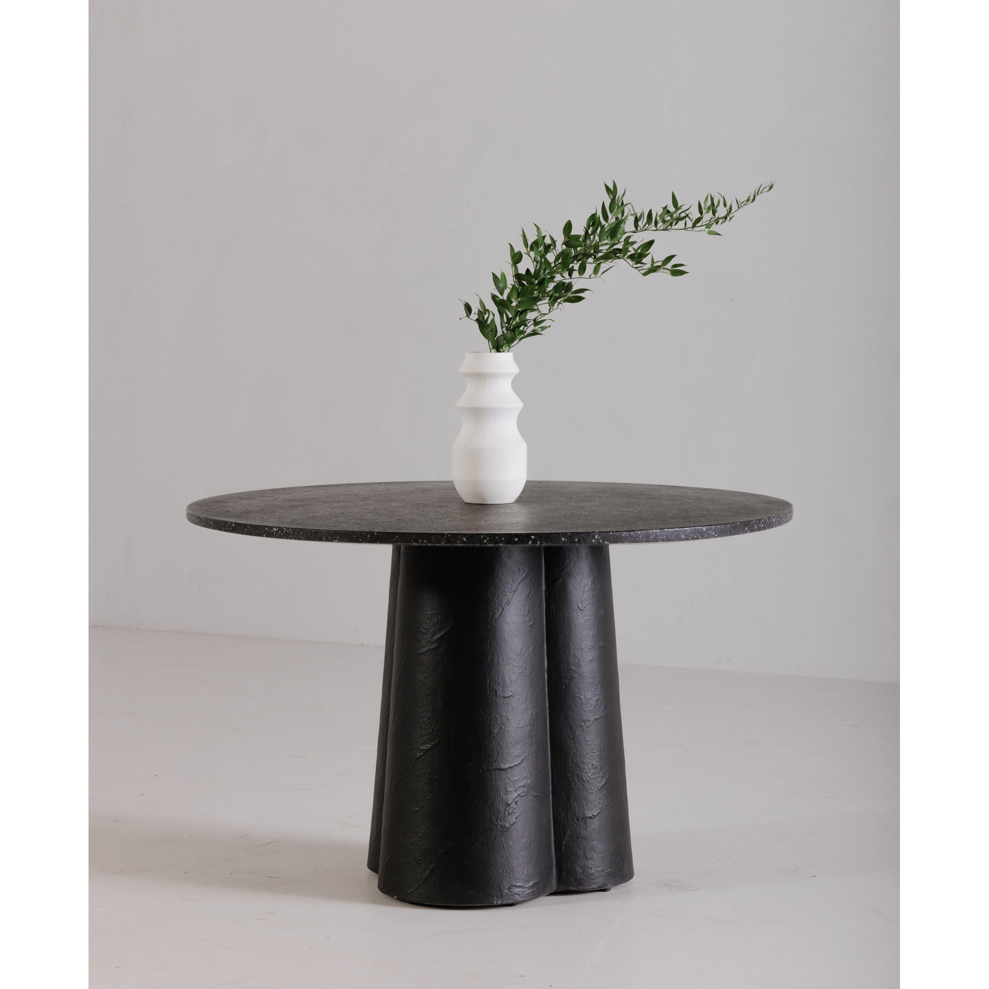 Mono Dining Table Black