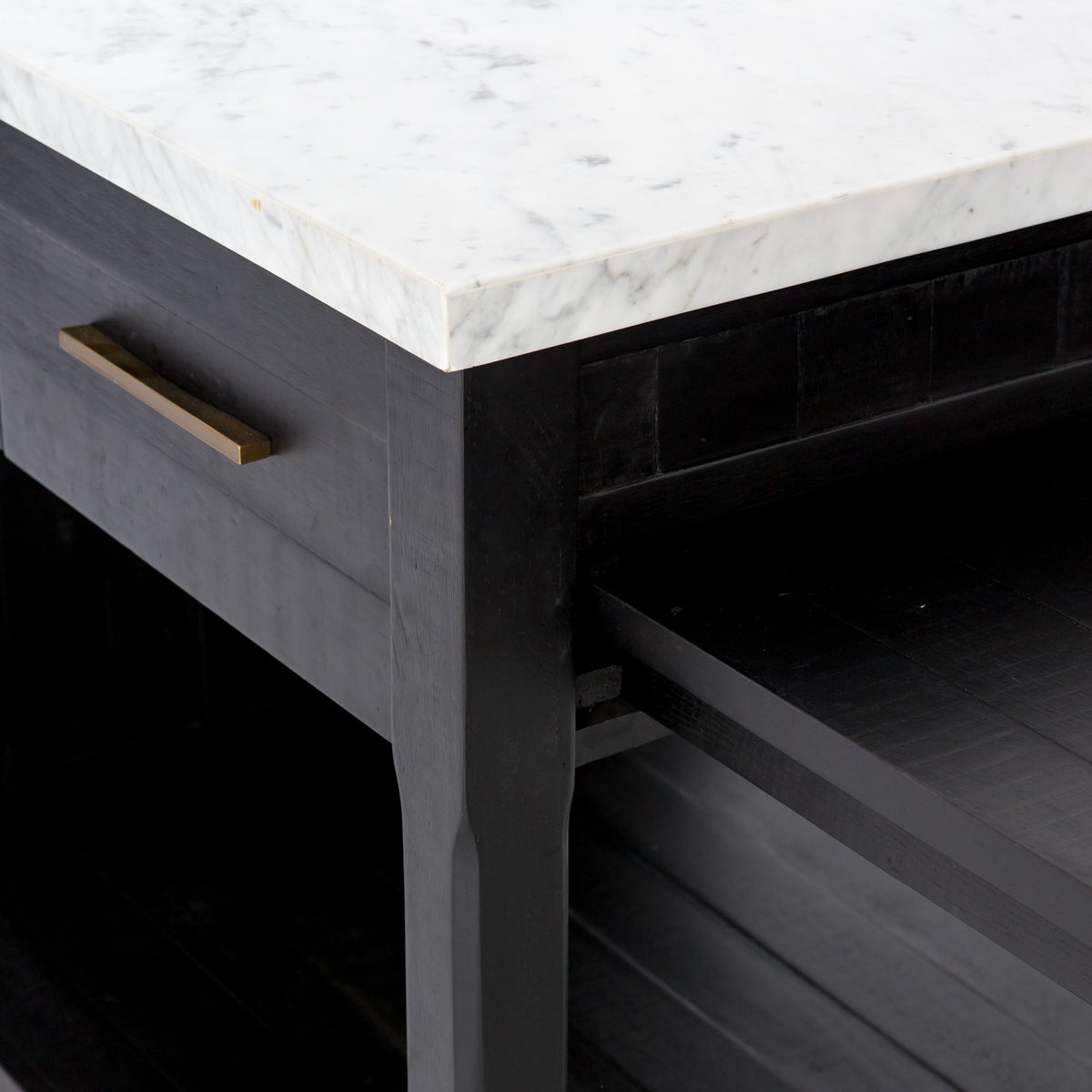 #color_black-acacia