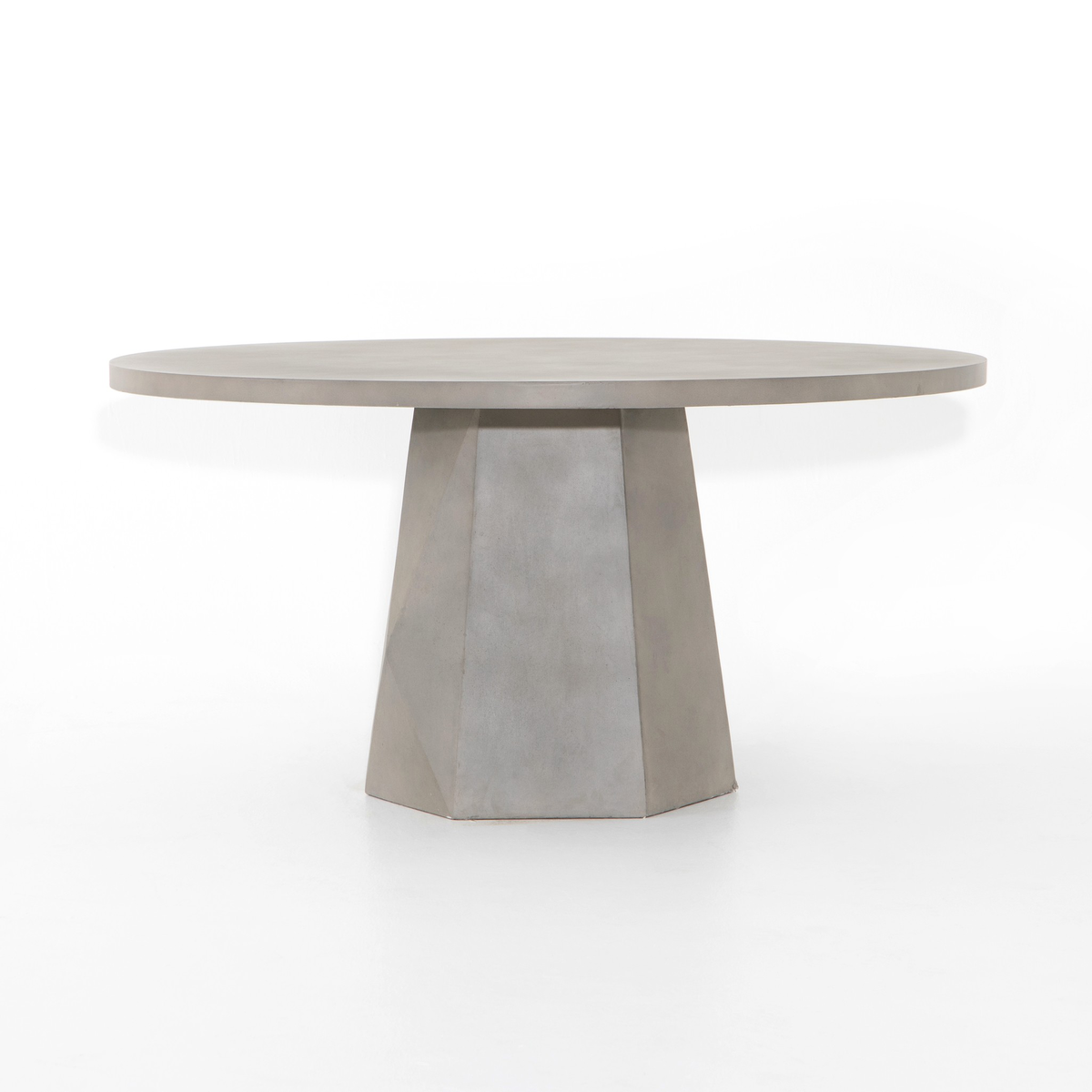 #color_outdoor/outdoor-tables-and-storage/outdoor-dining