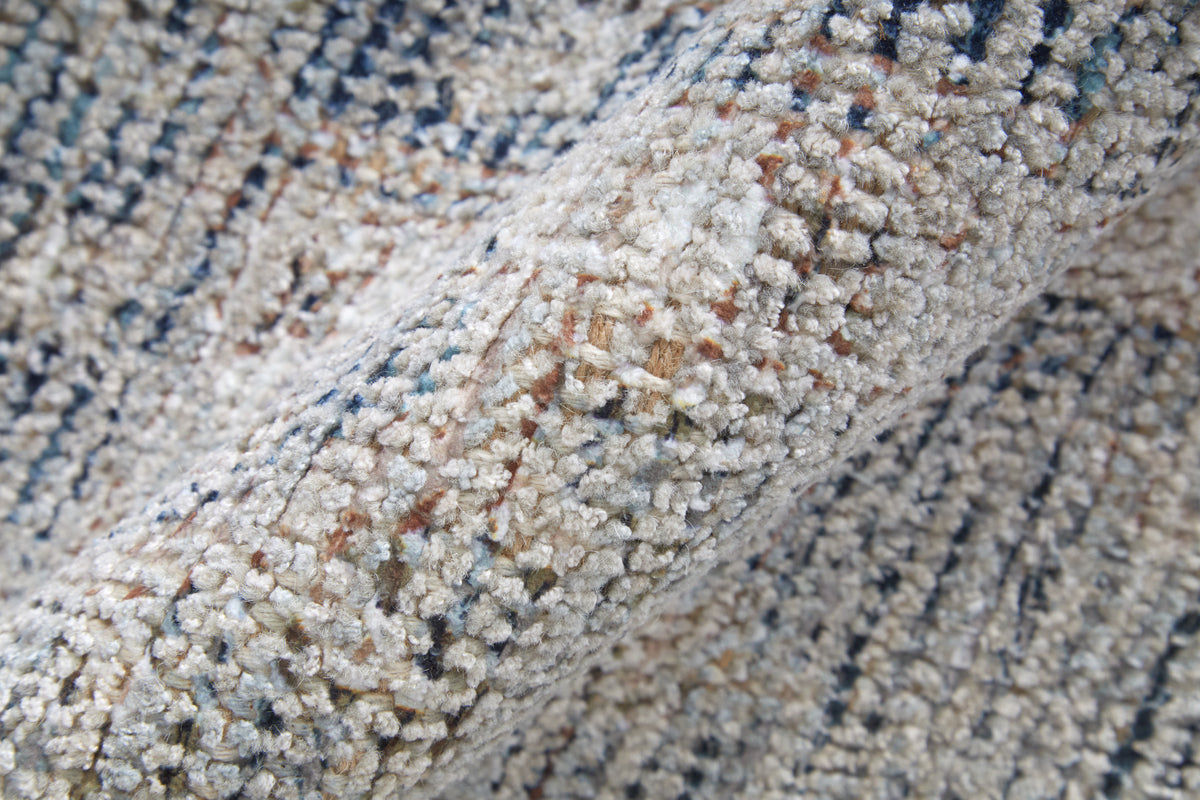 Caldwell 8799F Gray Rug by Feizy