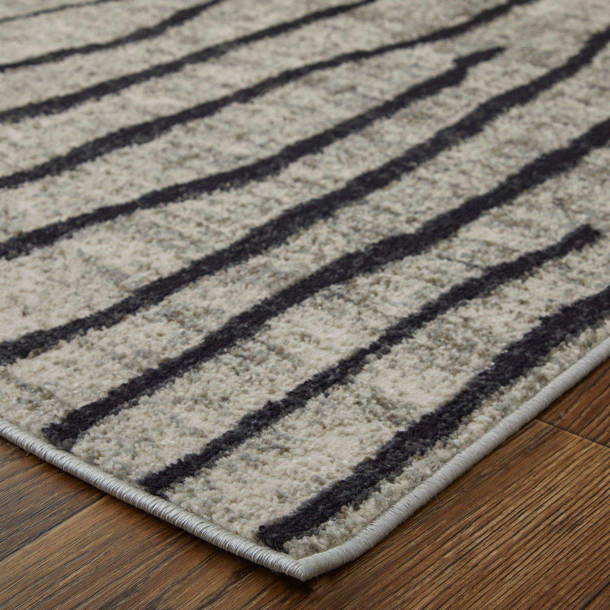 Kano 39LIF Ivory/Charcoal Rug by Feizy