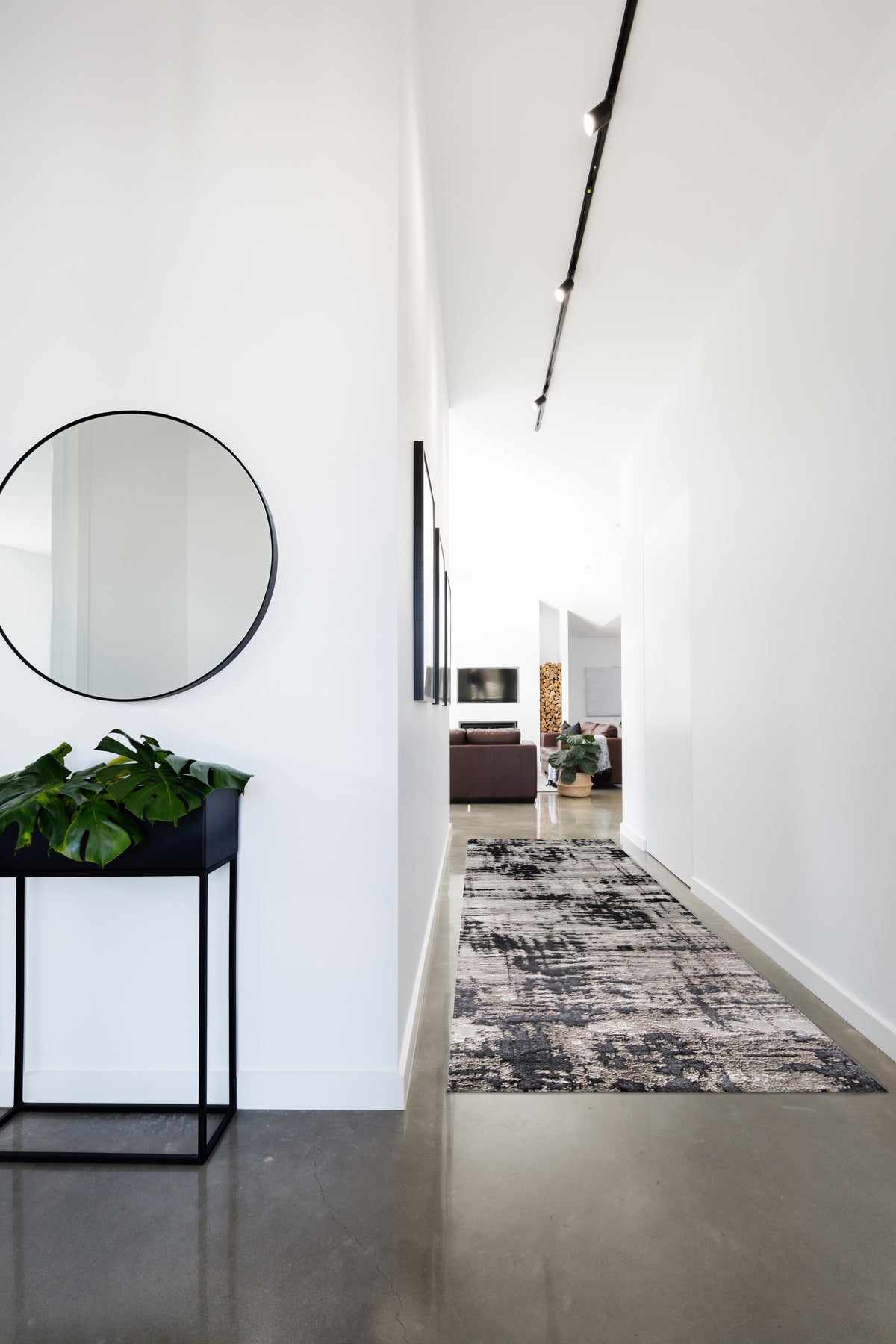 Micah 3339F Black Rug by Feizy