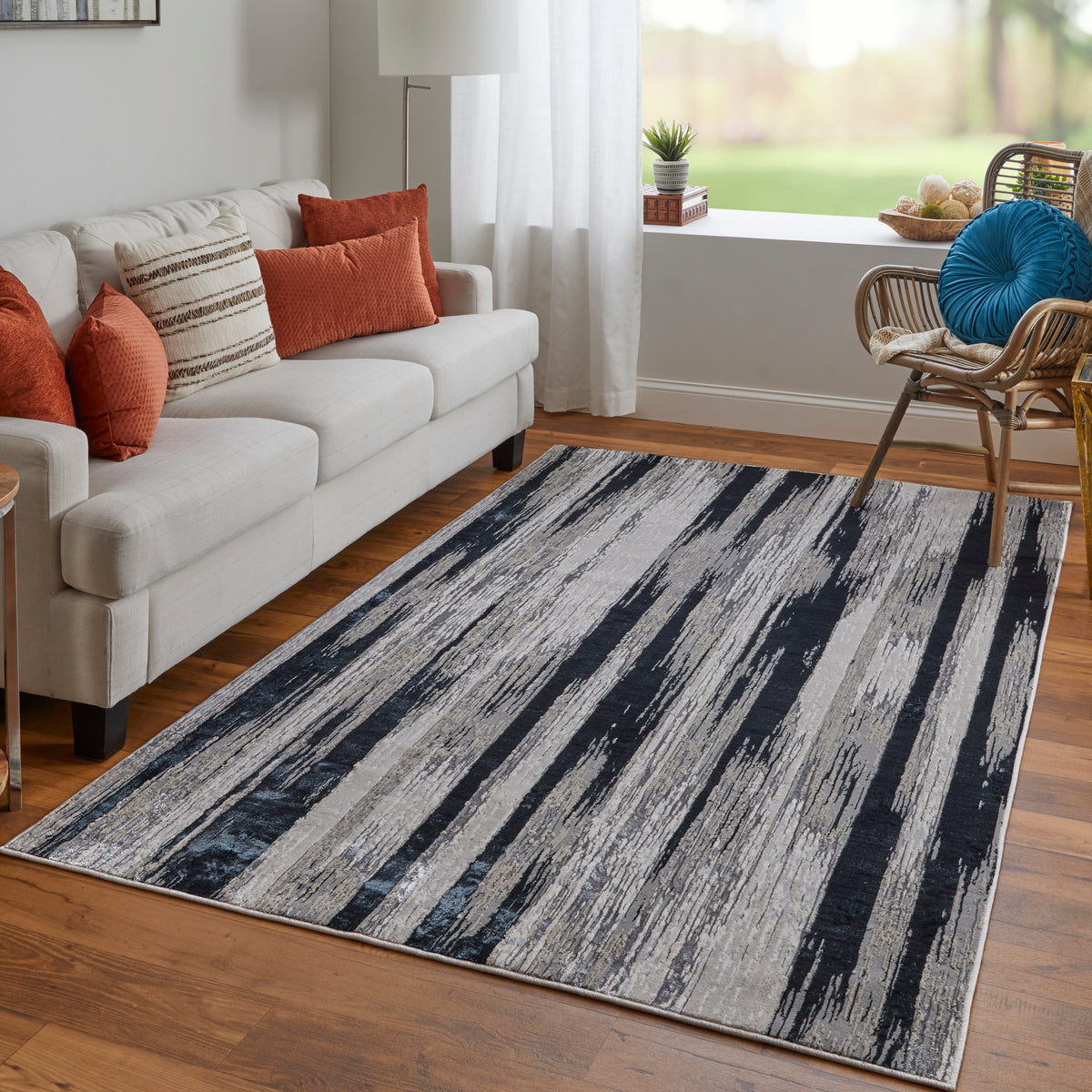 Micah 3338F Black/Silver Rug by Feizy